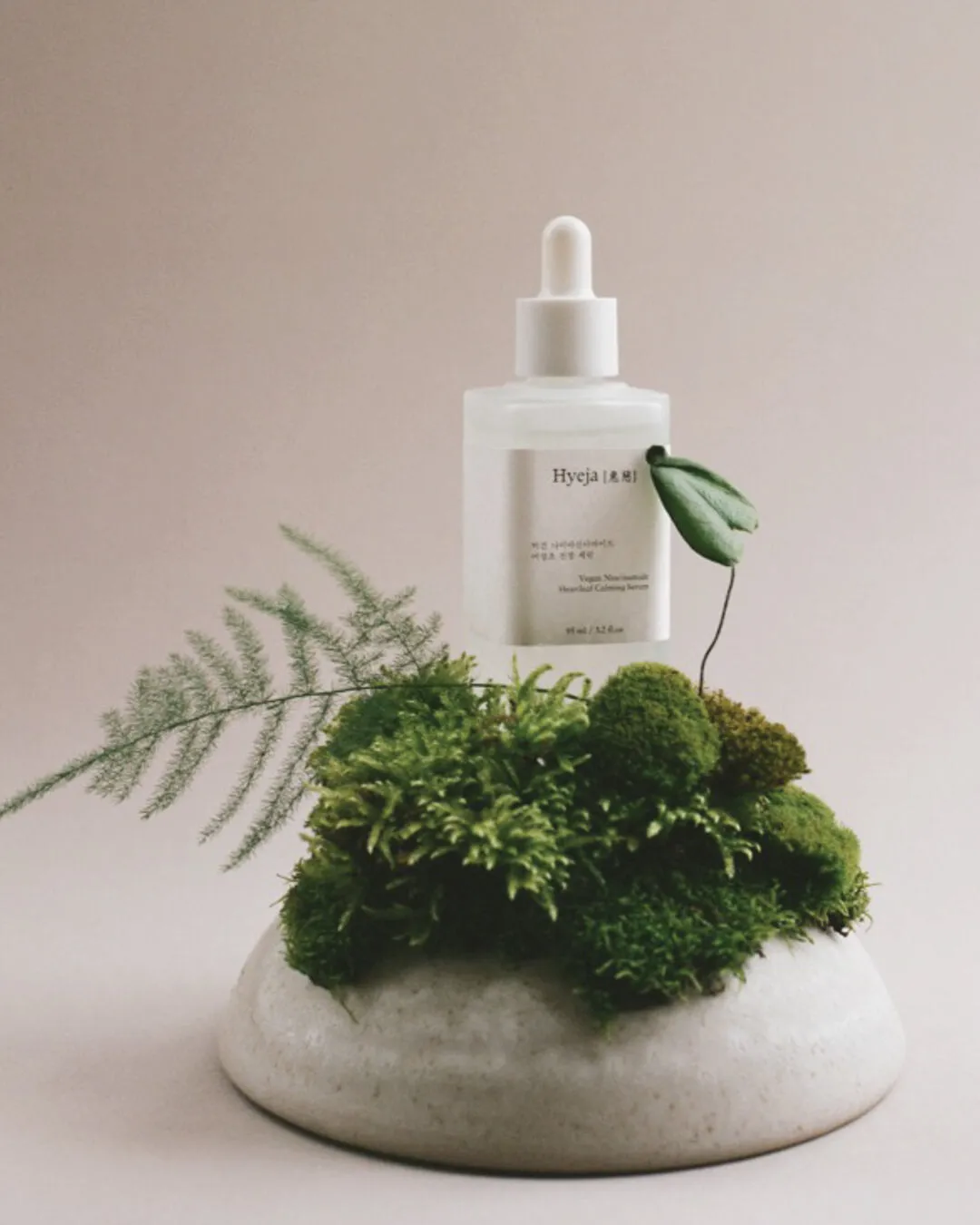 Hyeja Vegan Niacinamide Heartleaf Calming Serum