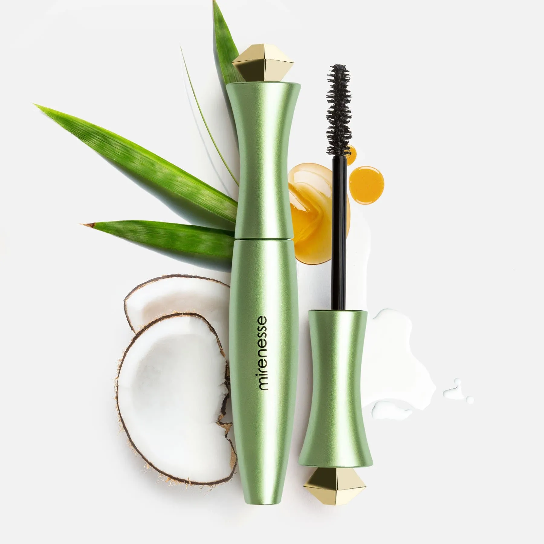 Organic 24hr Mascara Black - Winner 13 Best Mascara Awards   Free Mini